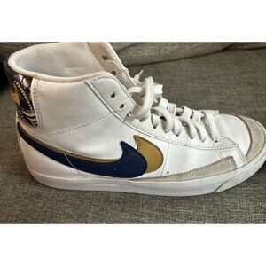 Nike Blazer Mid 77 YOUTH Size 6.5 White Black Gold DD1847-102 2021